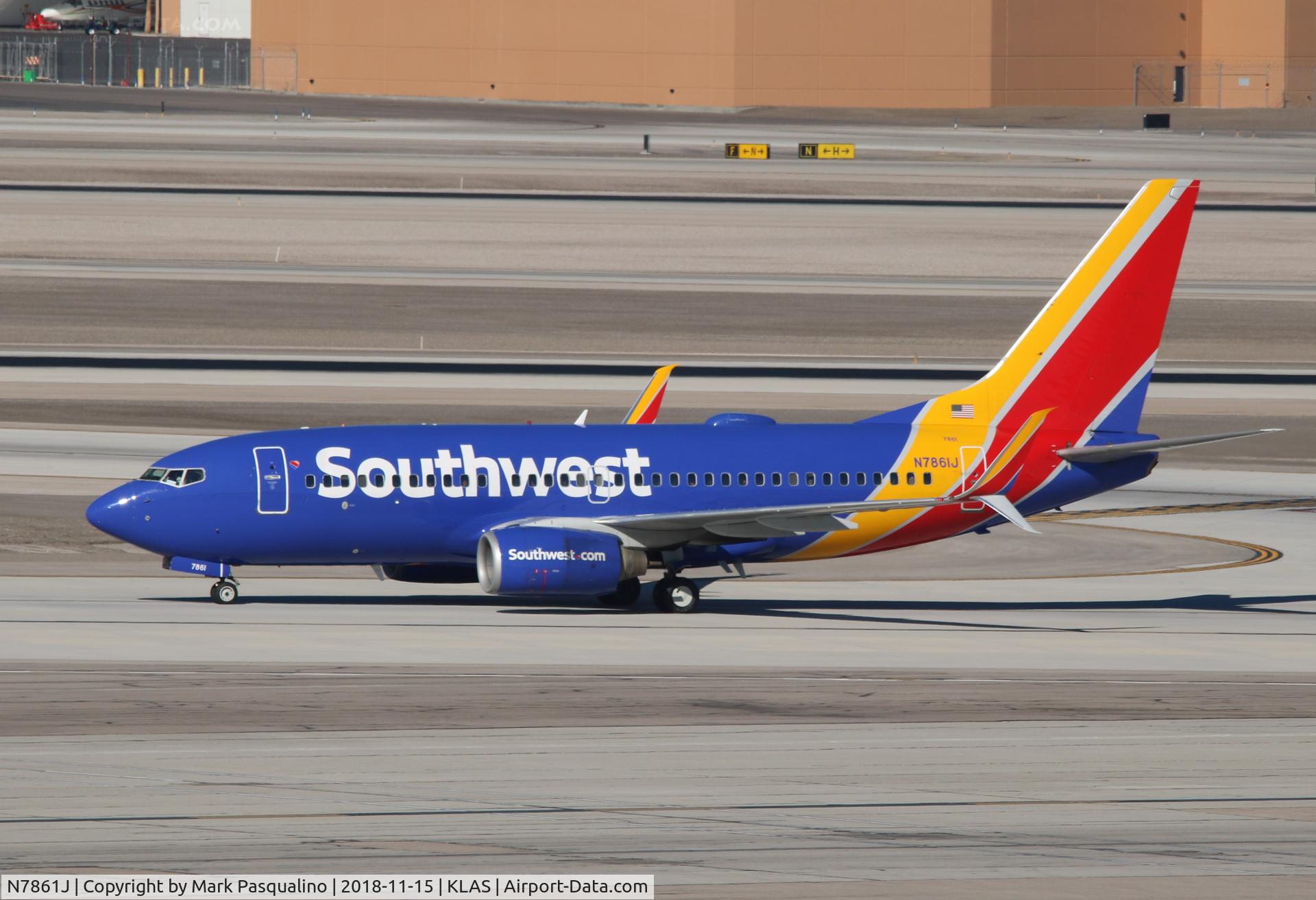 N7861J, 2005 Boeing 737-79P C/N 33008, Boeing 737-79P