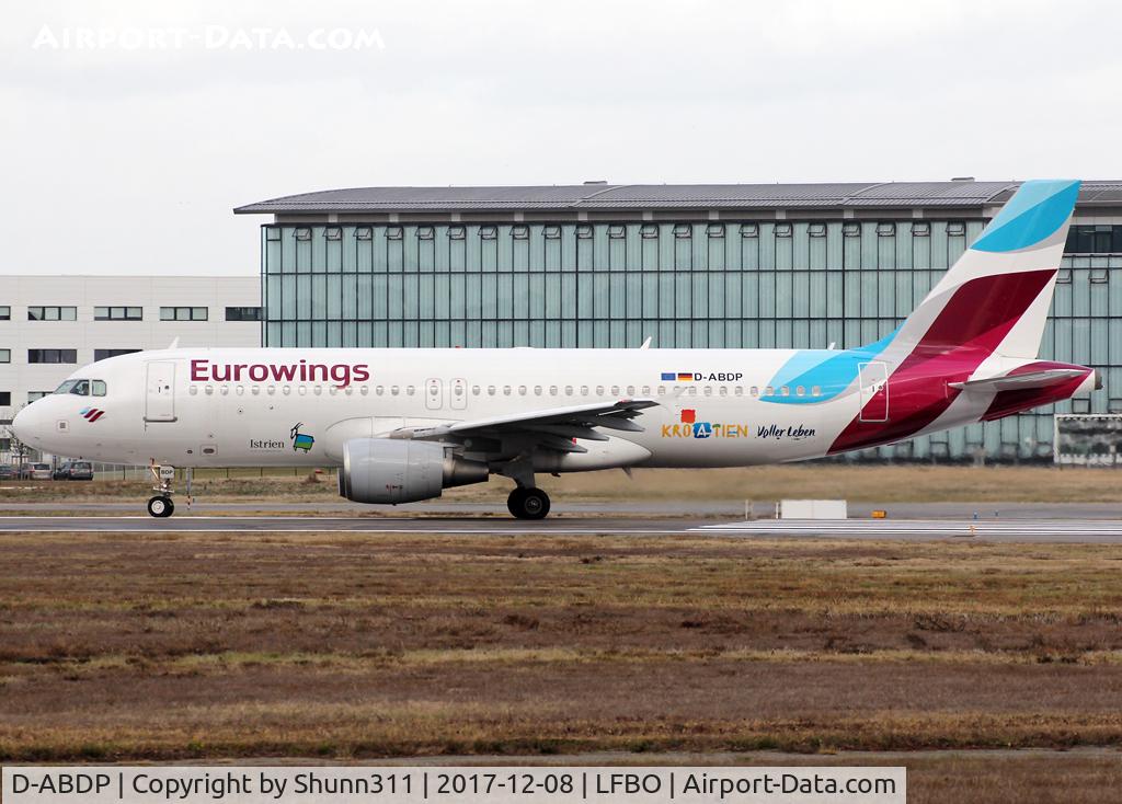 D-ABDP, 2007 Airbus A320-214 C/N 3093, Ready for departure from rwy 32R with Croatia stickers