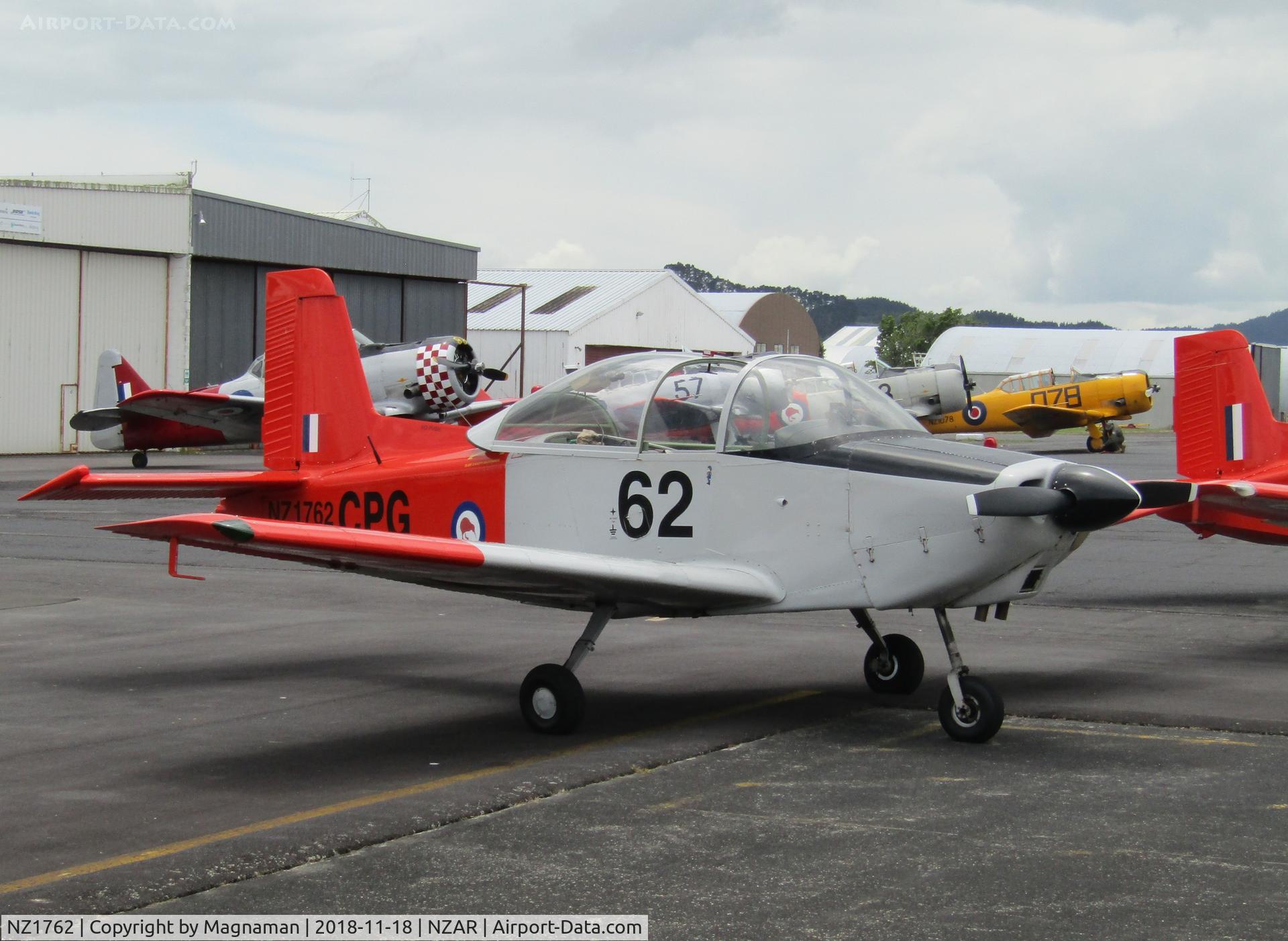 NZ1762, 1970 AESL Airtourer T6 C/N A552, at ardmore open day