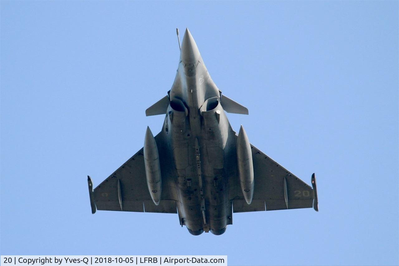 20, Dassault Rafale M C/N 20, Dassault Rafale M, Flight over Landivisiau naval air base (LFRJ)