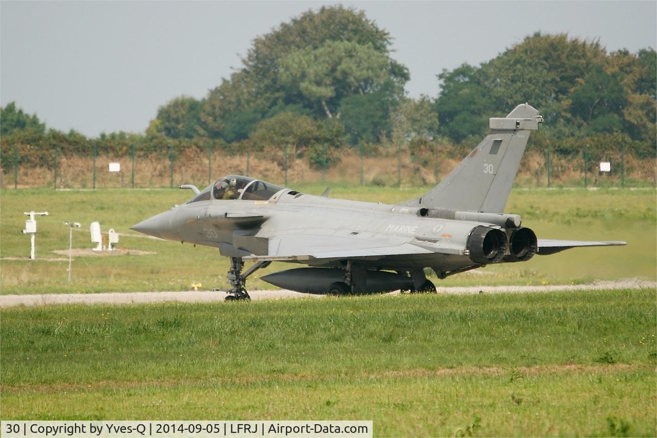 30, Dassault Rafale M C/N 30, Dassault Rafale M, Holding point rwy 08, Landivisiau naval air base (LFRJ)