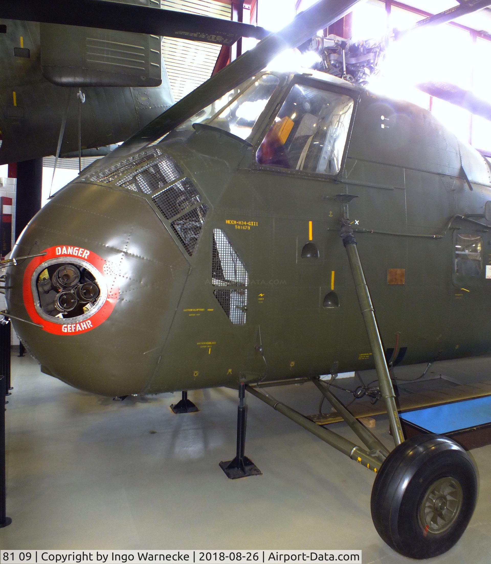 81 09, Sikorsky H-34G Choctaw C/N 58-1679, Sikorsky H-34G Choctaw at the Hubschraubermuseum (helicopter museum), Bückeburg