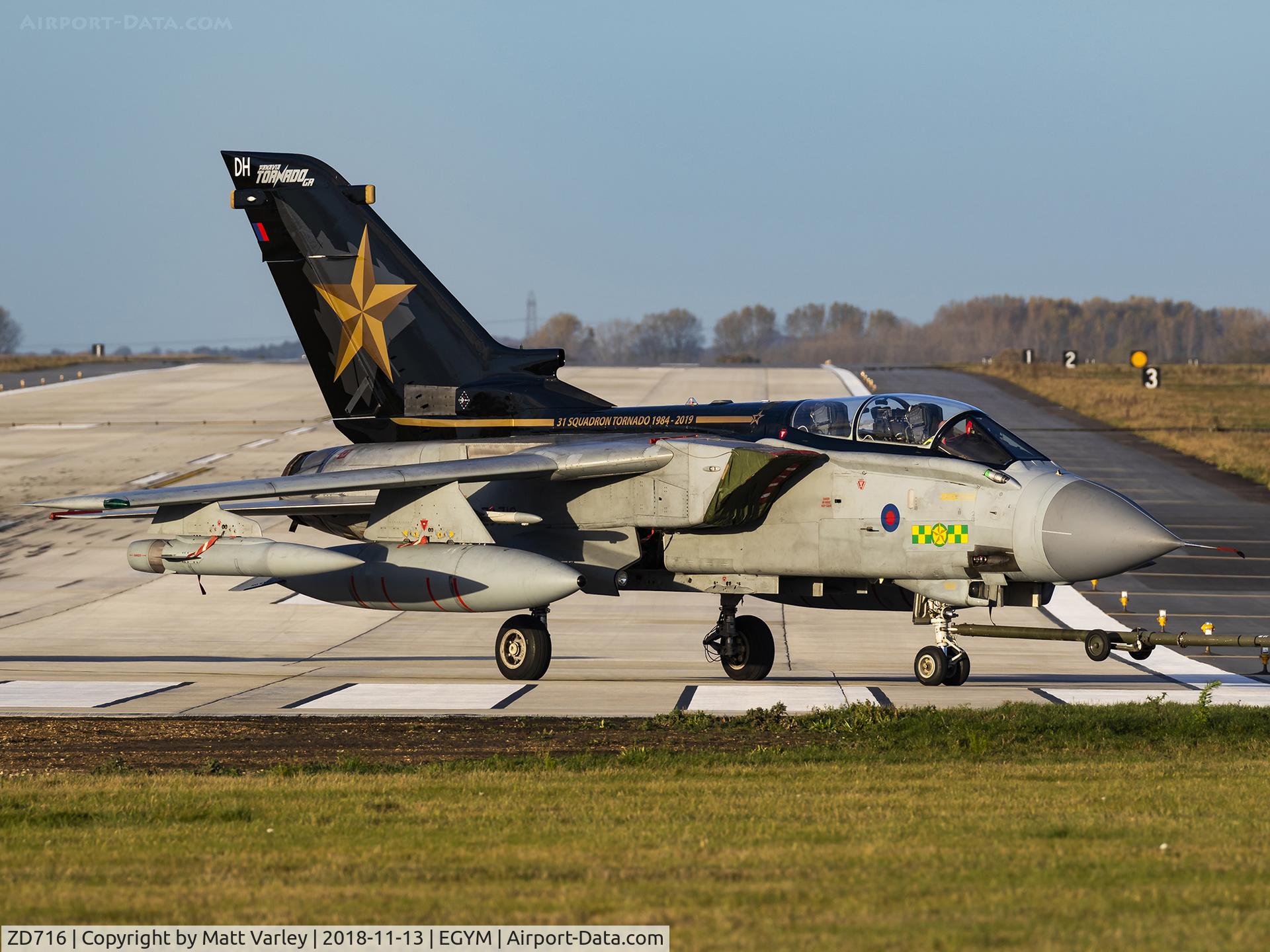 ZD716, 1984 Panavia Tornado GR.4 C/N 341/BS117/3157, New 31 Squadron special