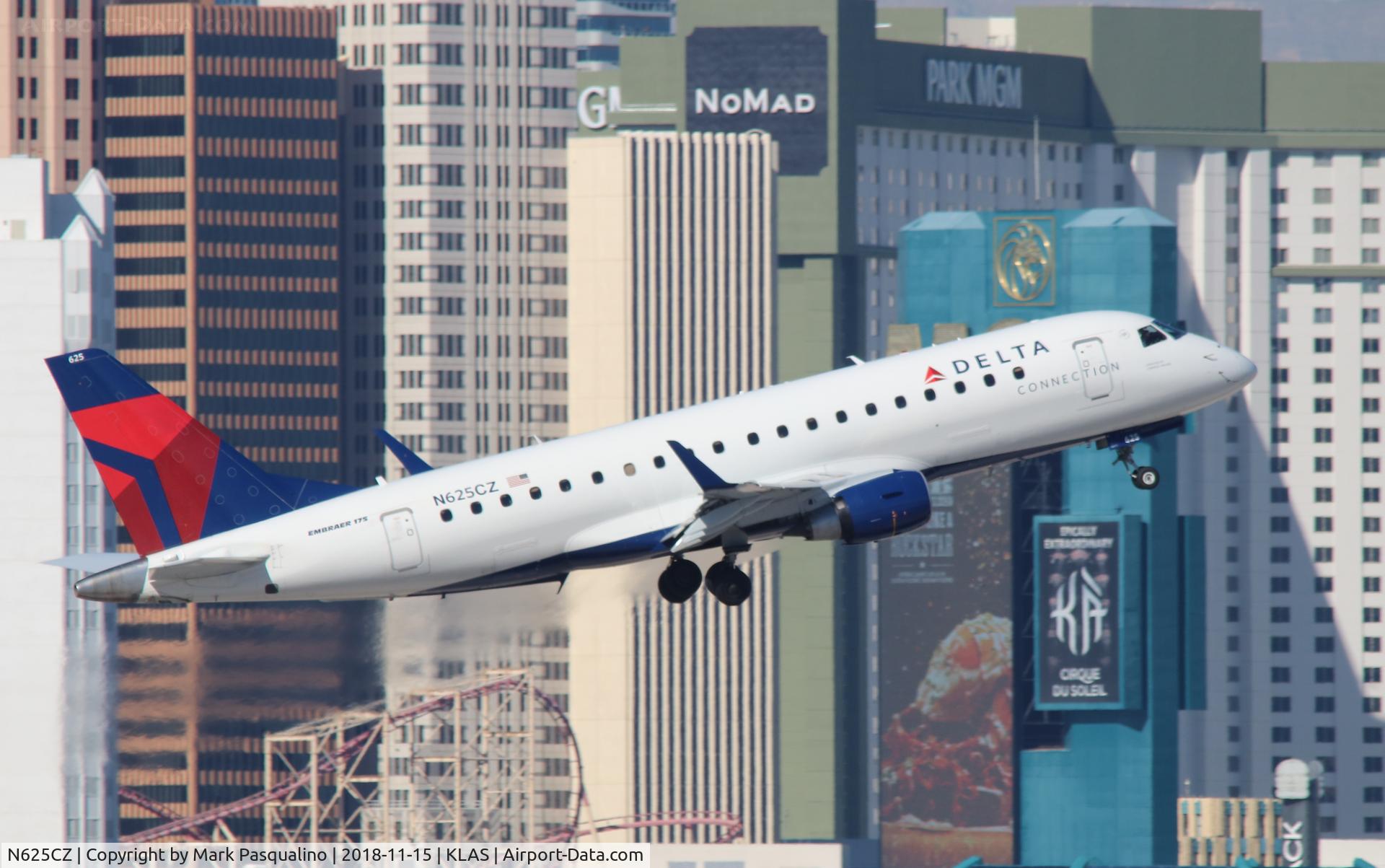 N625CZ, 2008 Embraer 175LR (ERJ-170-200LR) C/N 17000225, ERJ-170-200LR