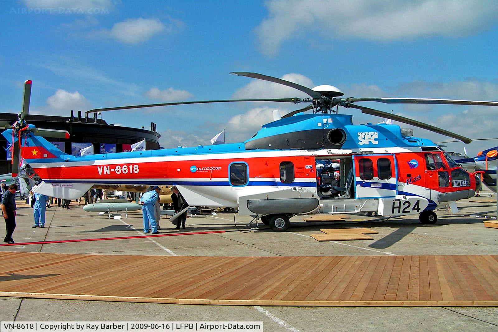 VN-8618, Eurocopter EC-225LP Super Puma Mk2+ C/N 2730, VN-8618   Eurocopter EC.225LP Super Puma + [2730] (SFC Vietnam) Paris-Le Bourget~F 16/06/2009