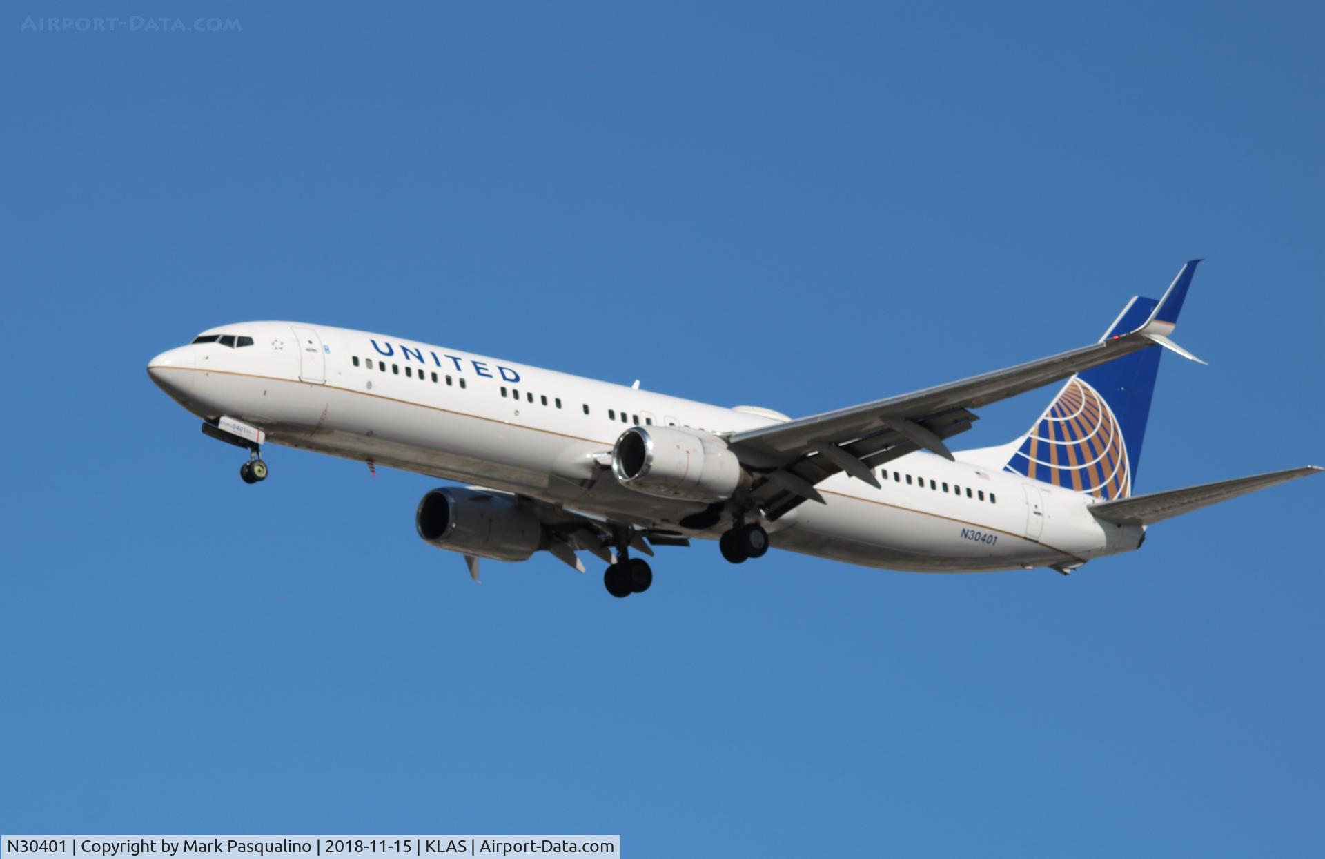 N30401, 2001 Boeing 737-924 C/N 30118, Boeing 737-924