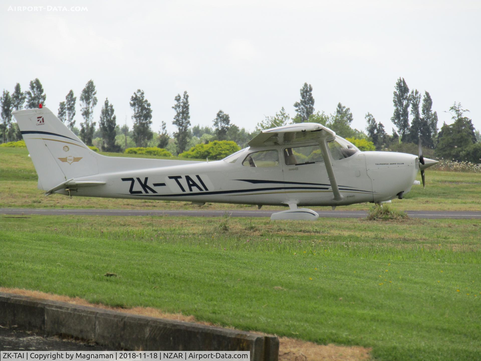 ZK-TAI, Cessna 172 Skyhawk C/N 172S-9752, at ardmore for open day