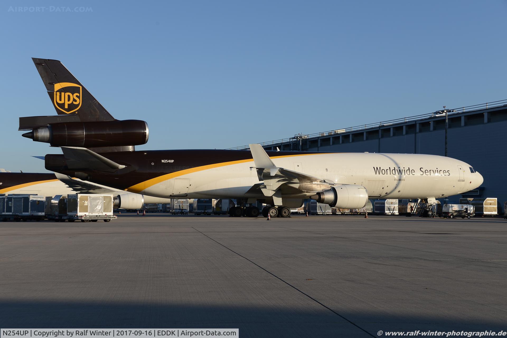 N254UP, 1993 McDonnell Douglas MD-11F C/N 48406, McDonnell Douglas MD-11F - 5X UPS United Parcel Service - 48452 - N254UP - 16.09.2017 - CGN