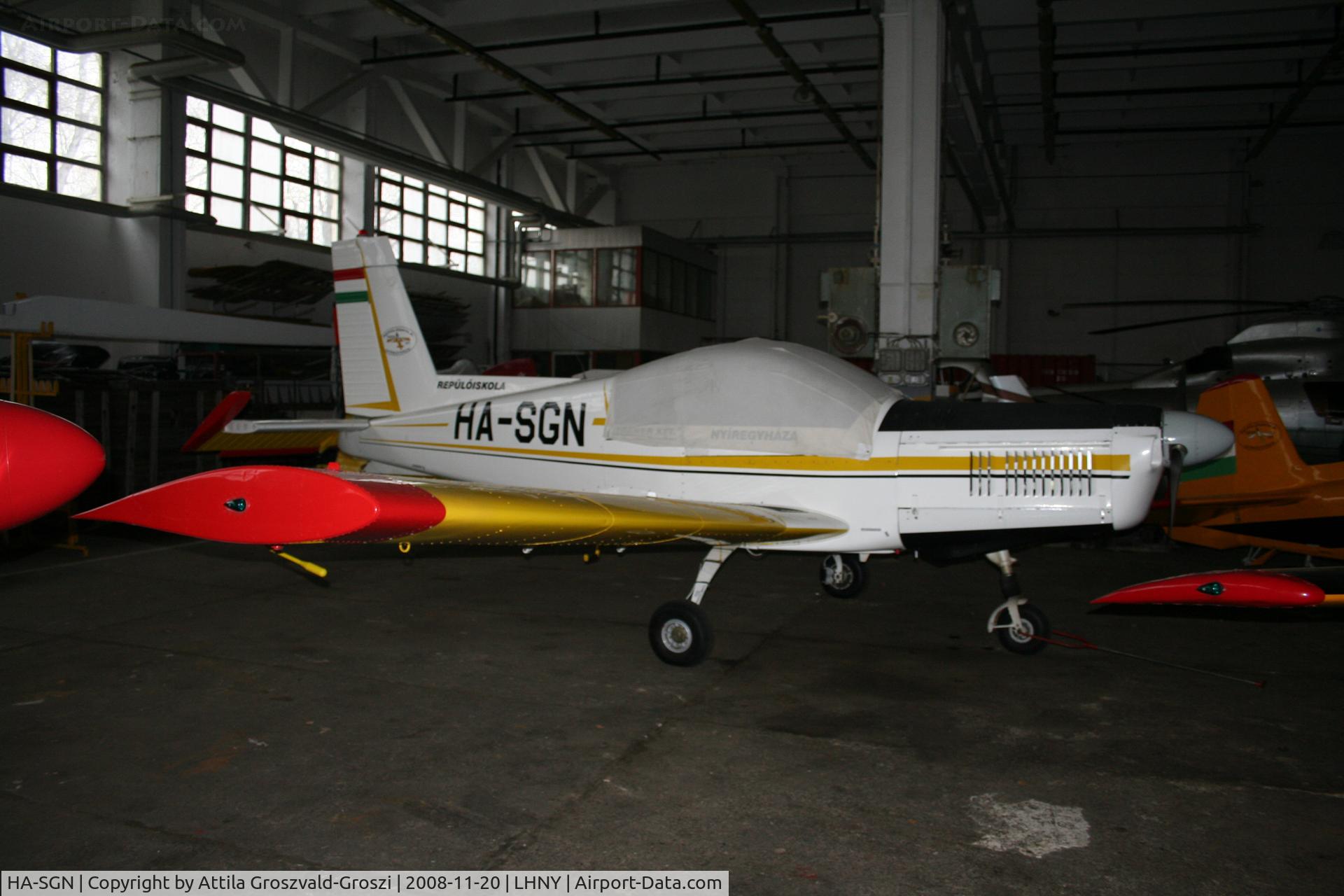 HA-SGN, 1985 Zlin Z-142 C/N 0420, LHNY, Nyíregyháza airport, Hungary