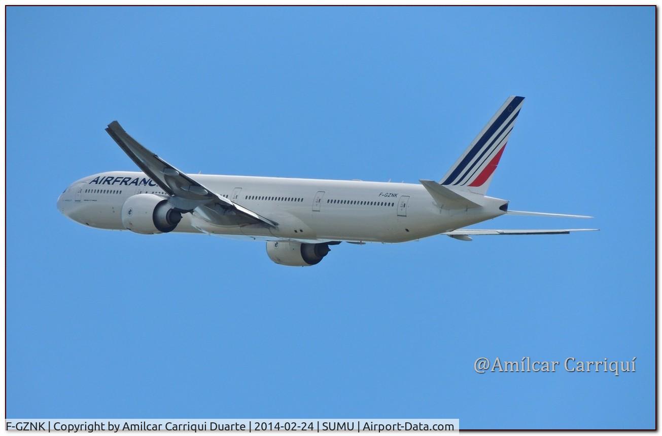 F-GZNK, 2011 Boeing 777-328/ER C/N 39971, Take off from SUMU