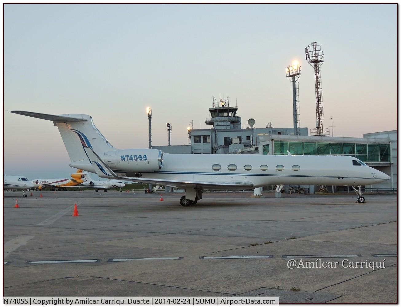 N740SS, 1997 Gulfstream Aerospace G-V C/N 532, Landed at SUMU