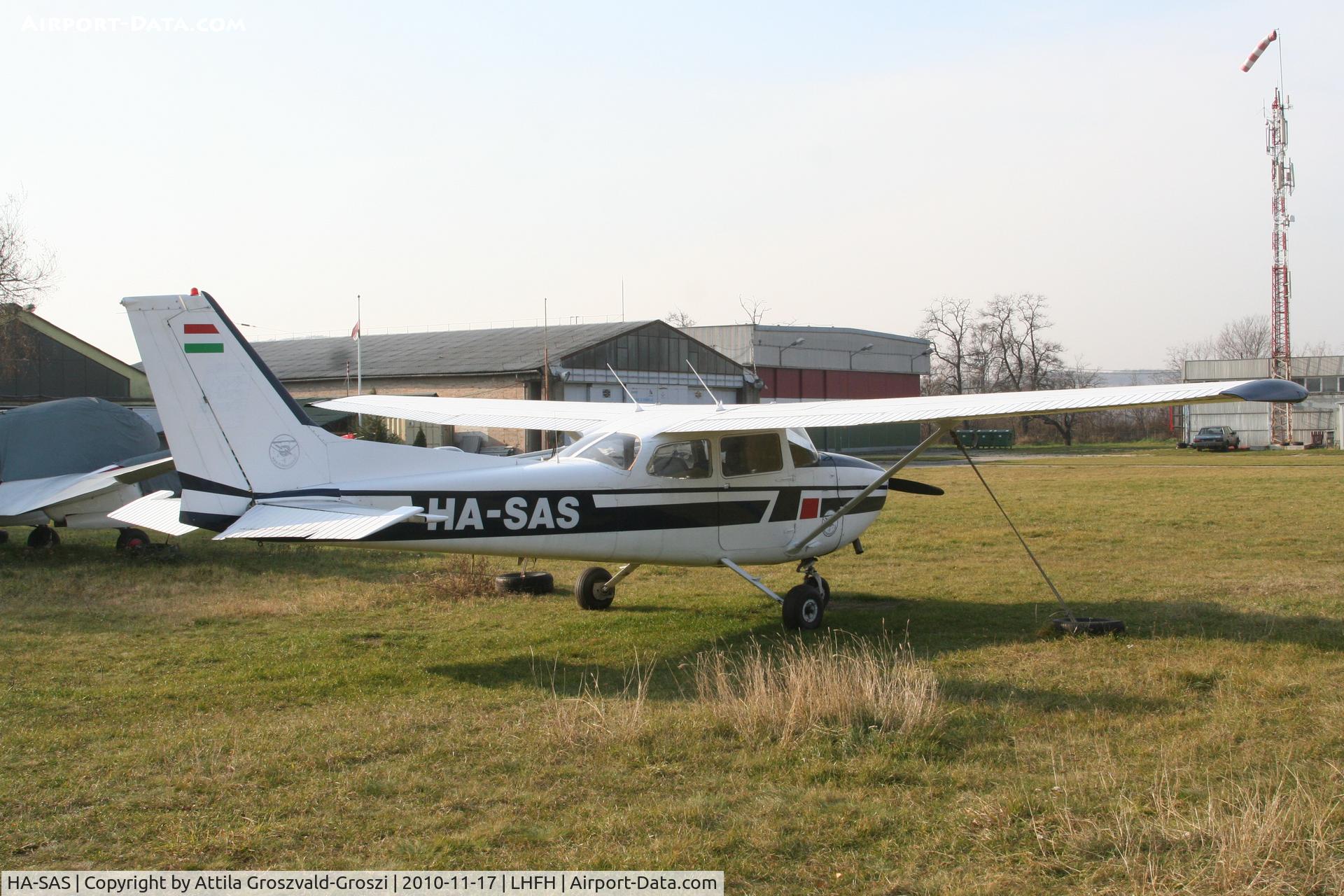 HA-SAS, 1978 Cessna 172N C/N 17270622, LHFH, Farkashegy Airport, Hungary