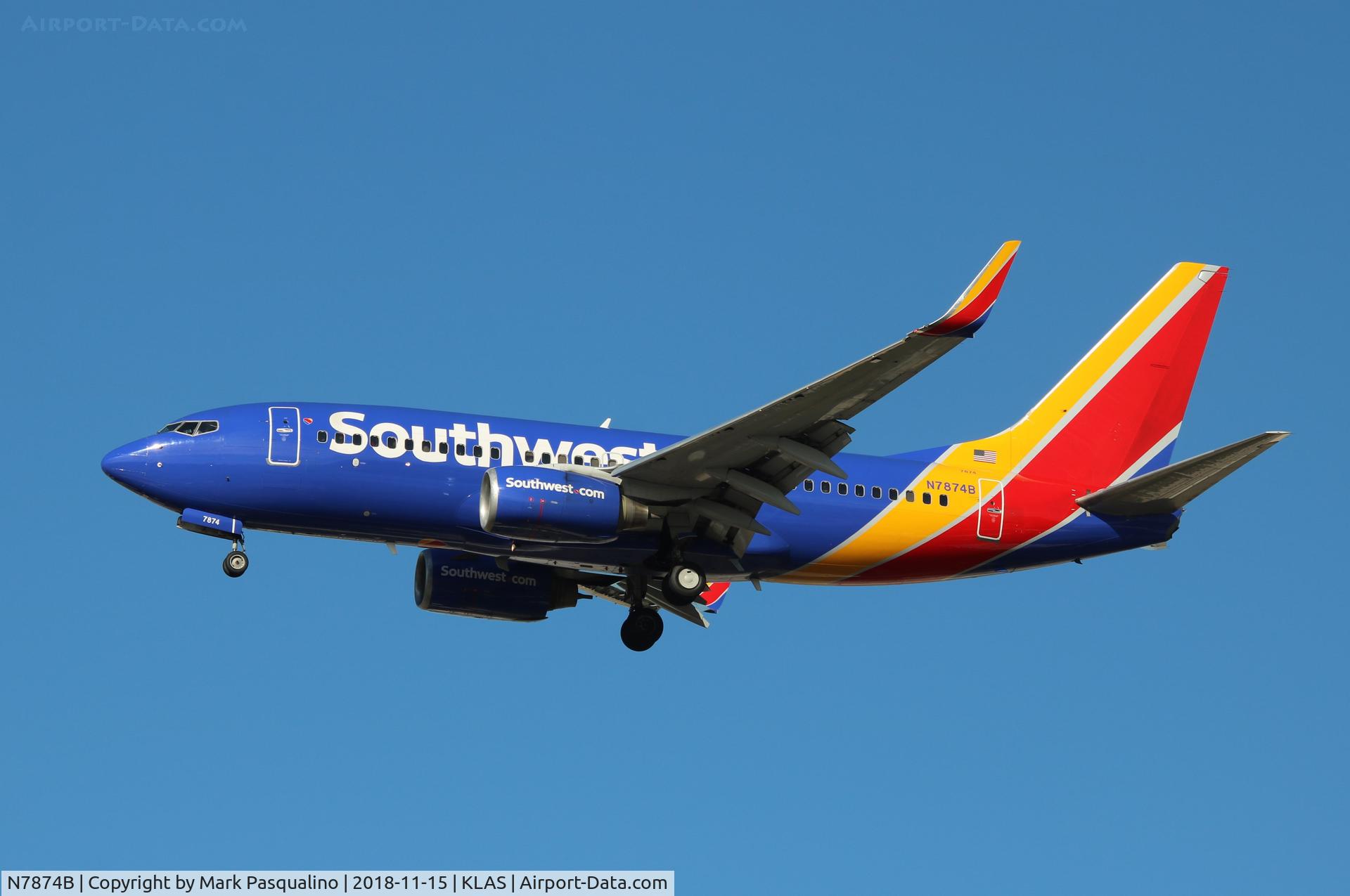 N7874B, 2004 Boeing 737-7Q8 C/N 29352, Boeing 737-7Q8
