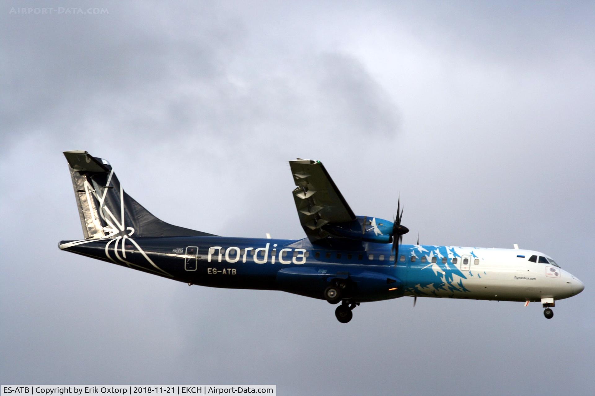ES-ATB, 2012 ATR 72-600 (72-212A) C/N 1028, ES-ATB landing rw 04L