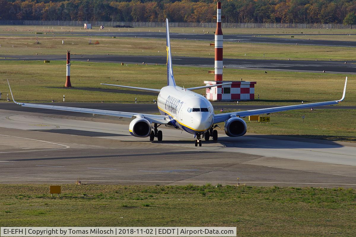 EI-EFH, 2009 Boeing 737-8AS C/N 35012, 