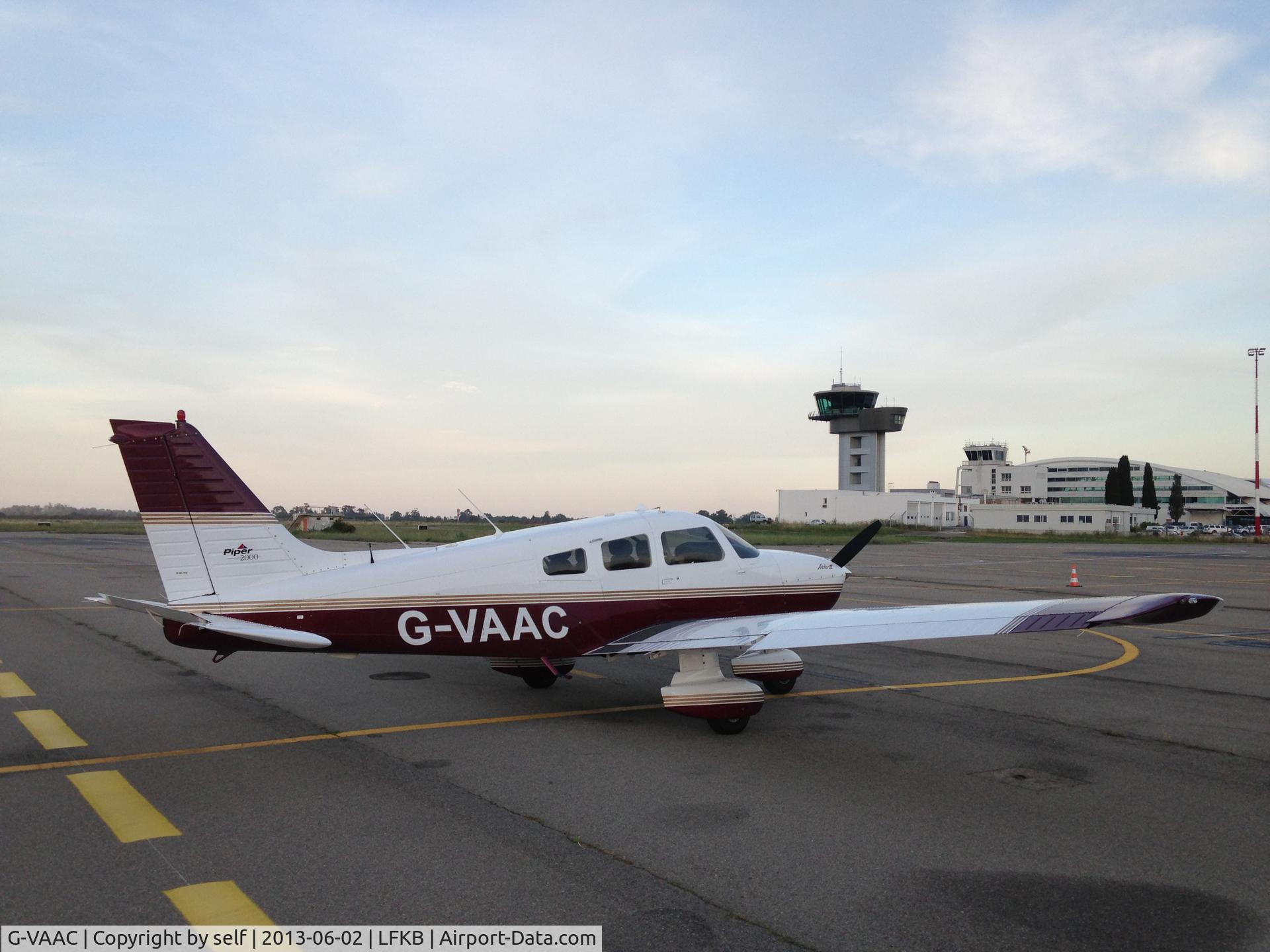 G-VAAC, 2000 Piper PA-28-181 Cherokee Archer III C/N 2843398, Aeroport de Bastia, Corsica a visit from out of Lelystad, Holland