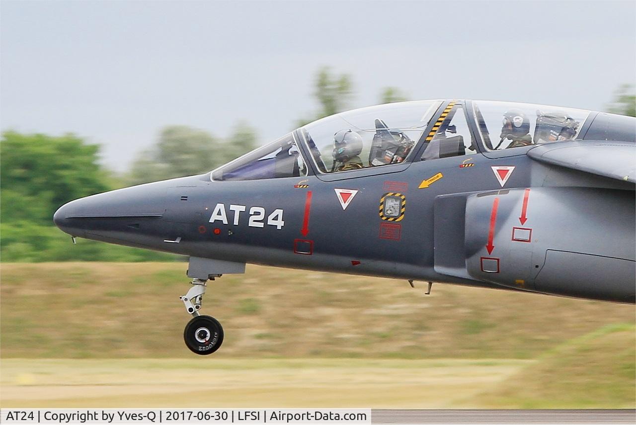 AT24, Dassault-Dornier Alpha Jet 1B C/N B24/1100, Belgian Air Force Dassault-Dornier Alpha Jet 1B, Landing rwy 29, St Dizier-Robinson Air Base 113 (LFSI) Open day 2017