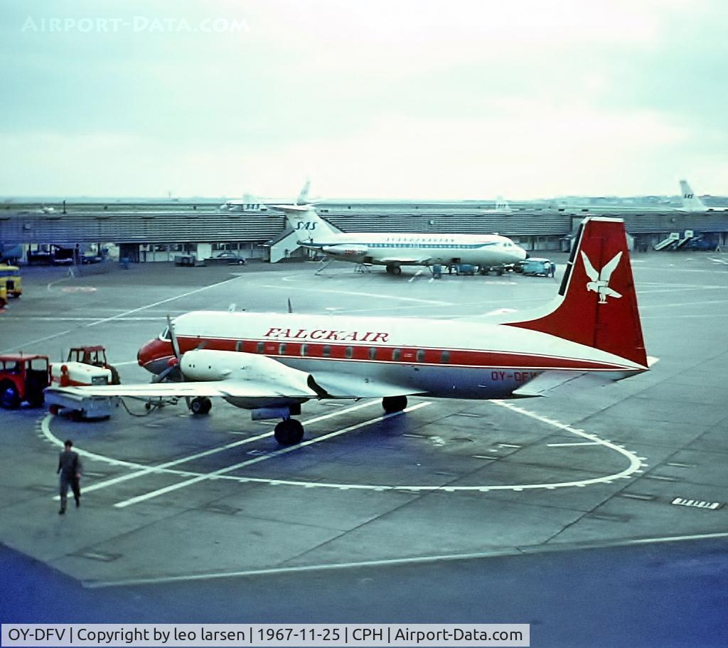 OY-DFV, 1961 Hawker Siddeley Avro 748-101 Sr1A C/N 1535, Copenhagen 25.11.1967
