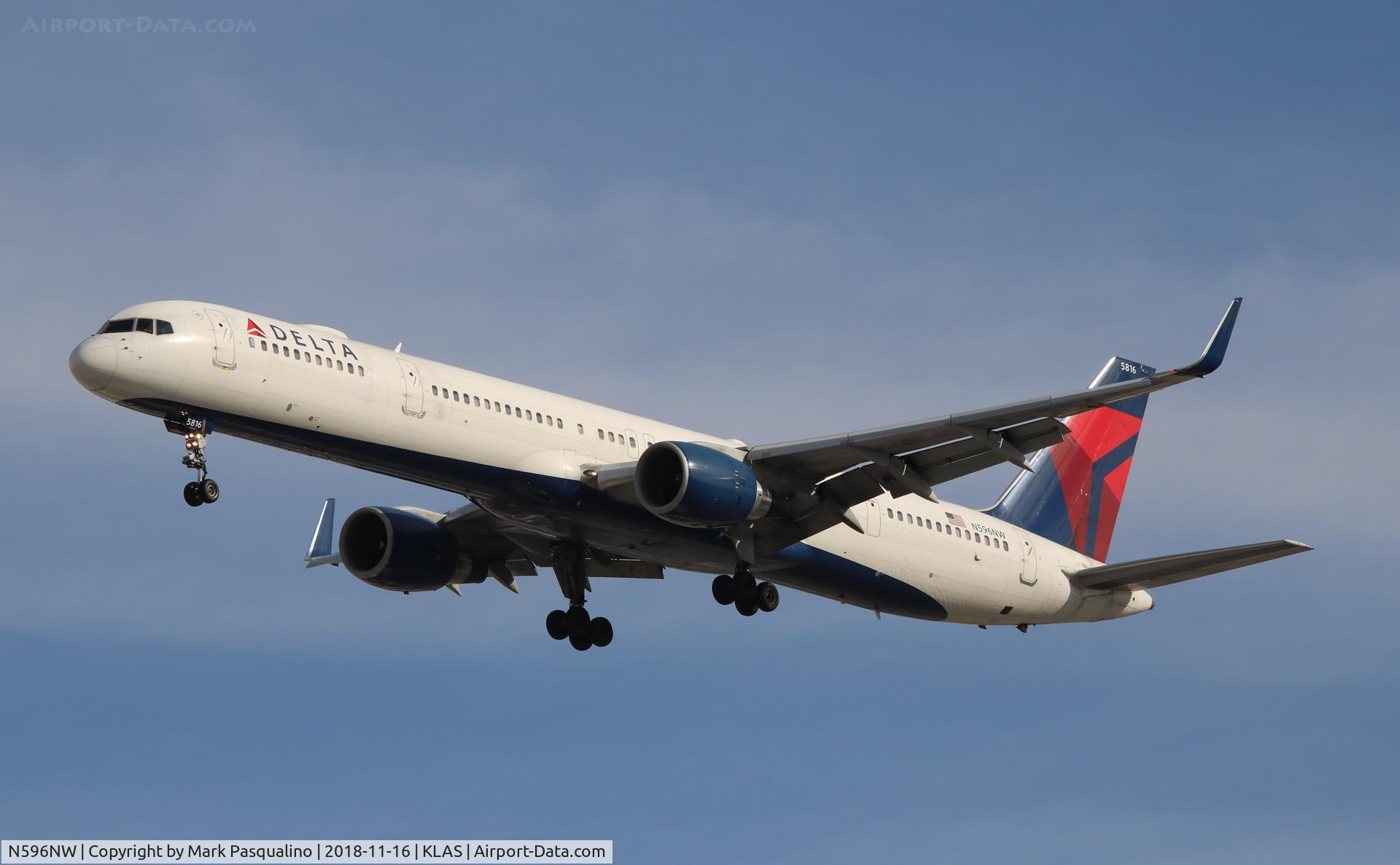 N596NW, 2003 Boeing 757-351 C/N 32996, Boeing 757-351