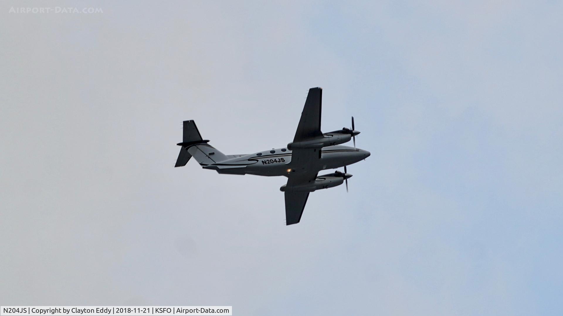 N204JS, 1981 Beech 200 C/N BB-842, SFO 2018.