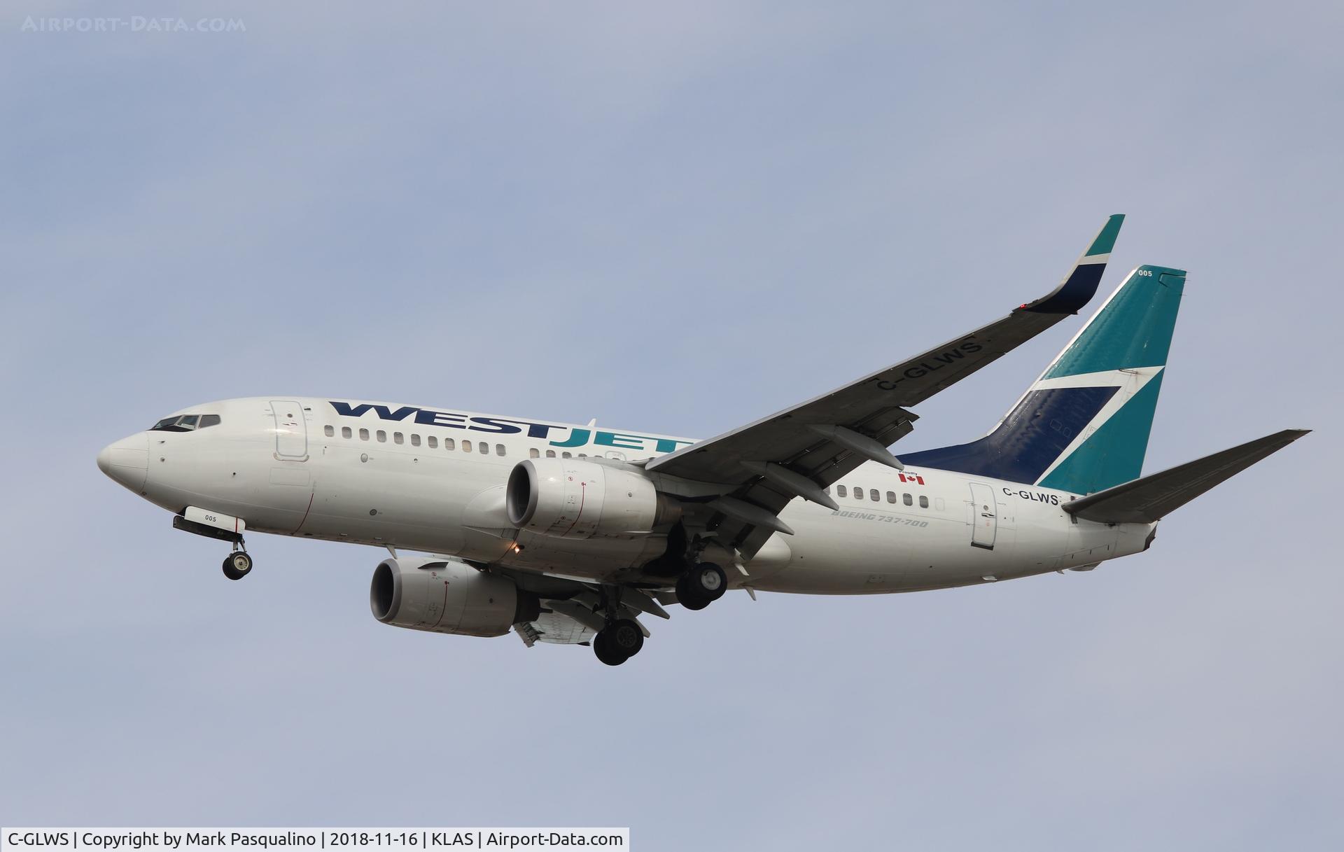 C-GLWS, 2001 Boeing 737-76N C/N 32581, Boeing 737-76N