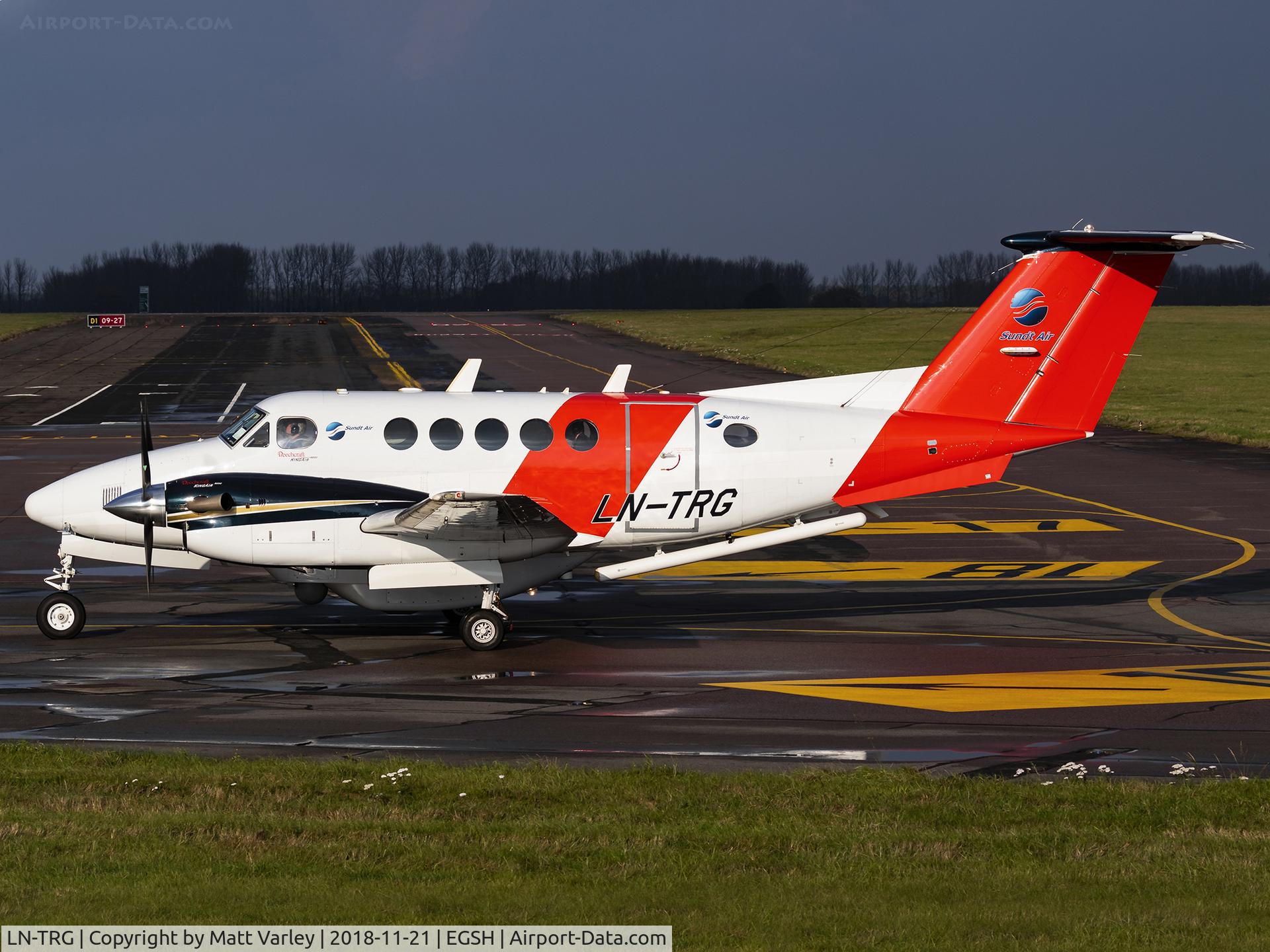LN-TRG, 2006 Raytheon B200 King Air C/N BB-1936, Taxiing