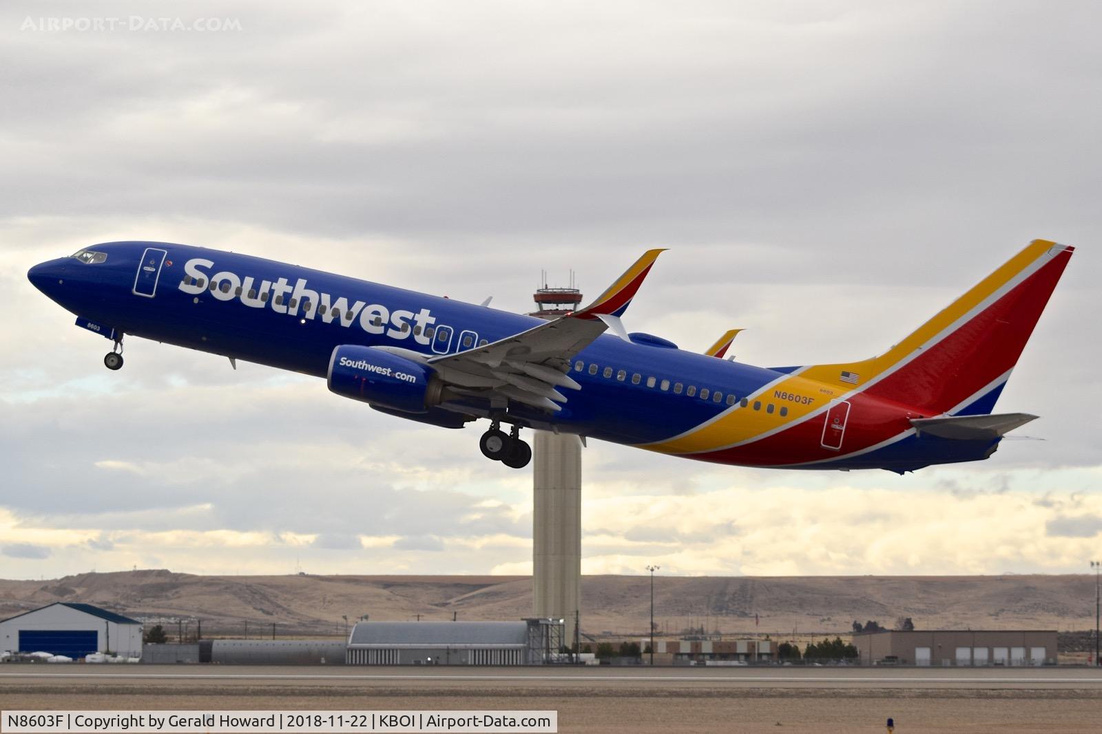 N8603F, 2012 Boeing 737-8H4 C/N 38875, Climb out from RWY 10L.