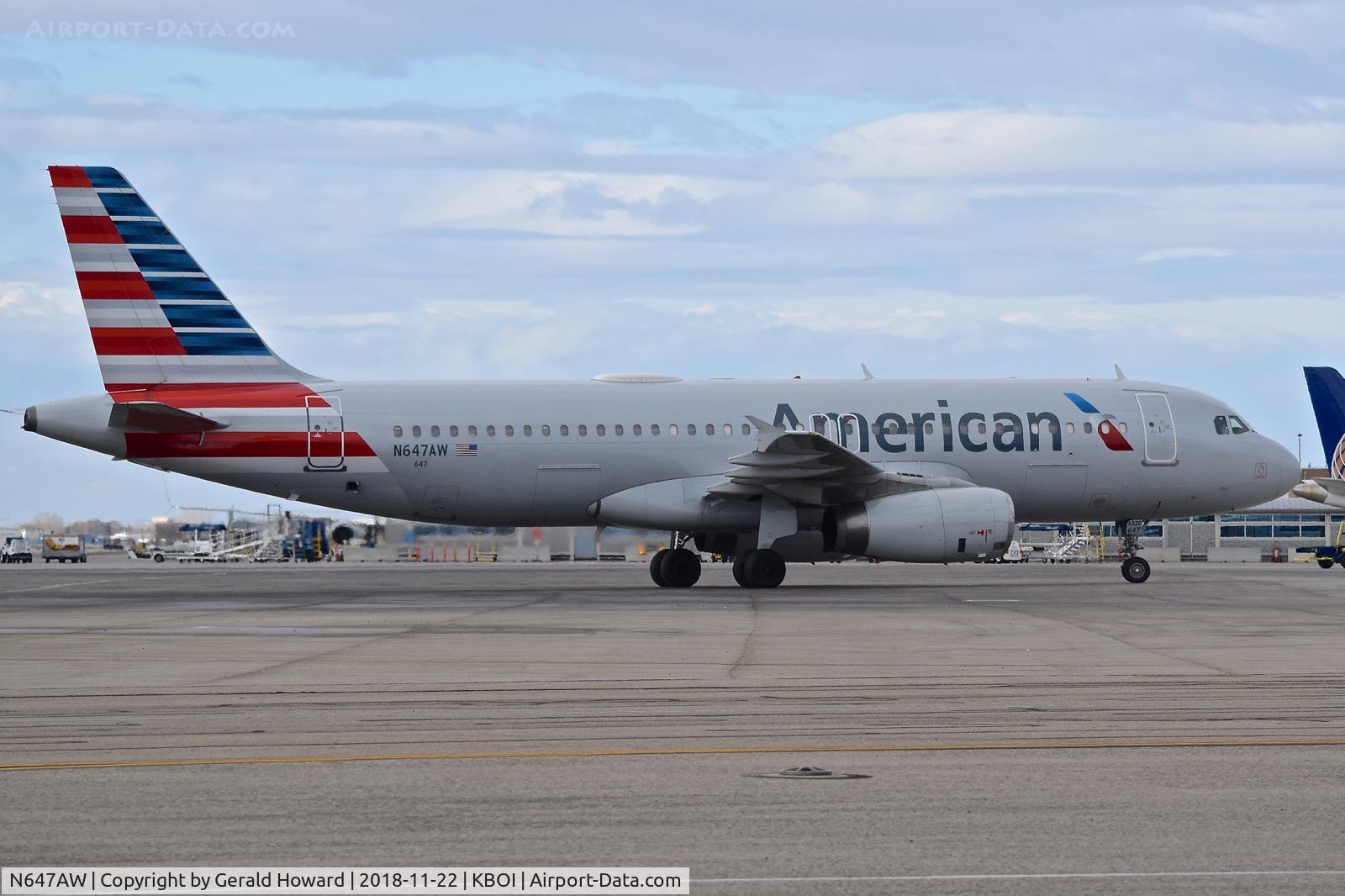 N647AW, 1997 Airbus A320-232 C/N 762, Taxing to the gate.