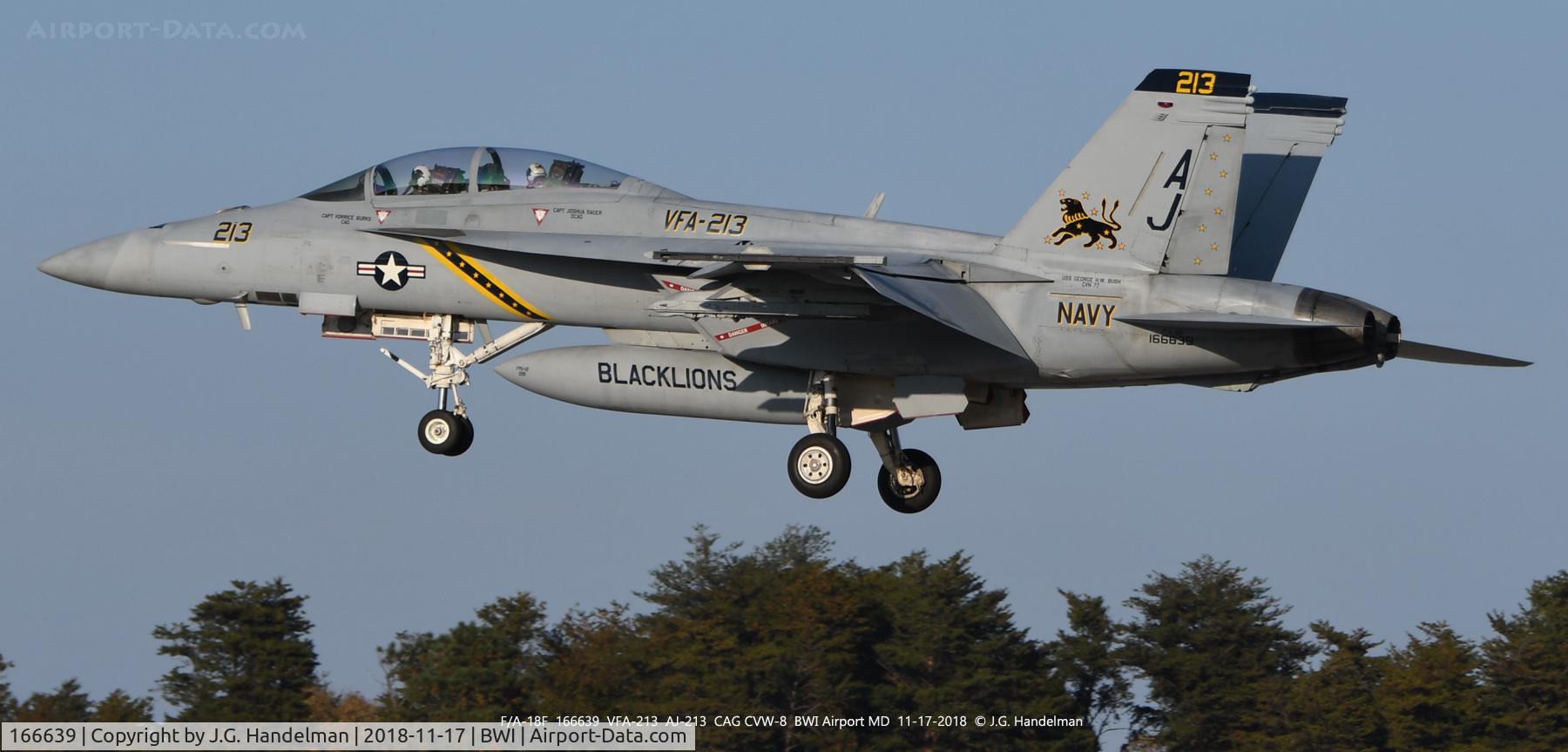 166639, Boeing F/A-18F Super Hornet C/N F132, Near touch down.