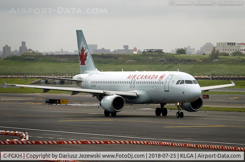 C-FGKH, 2003 Airbus A320-214 C/N 1975, Airbus A320-214 - Air Canada  C/N 1975, C-FGKH