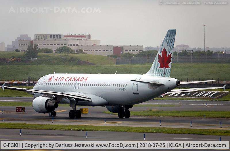 C-FGKH, 2003 Airbus A320-214 C/N 1975, Airbus A320-214 - Air Canada  C/N 1975, C-FGKH
