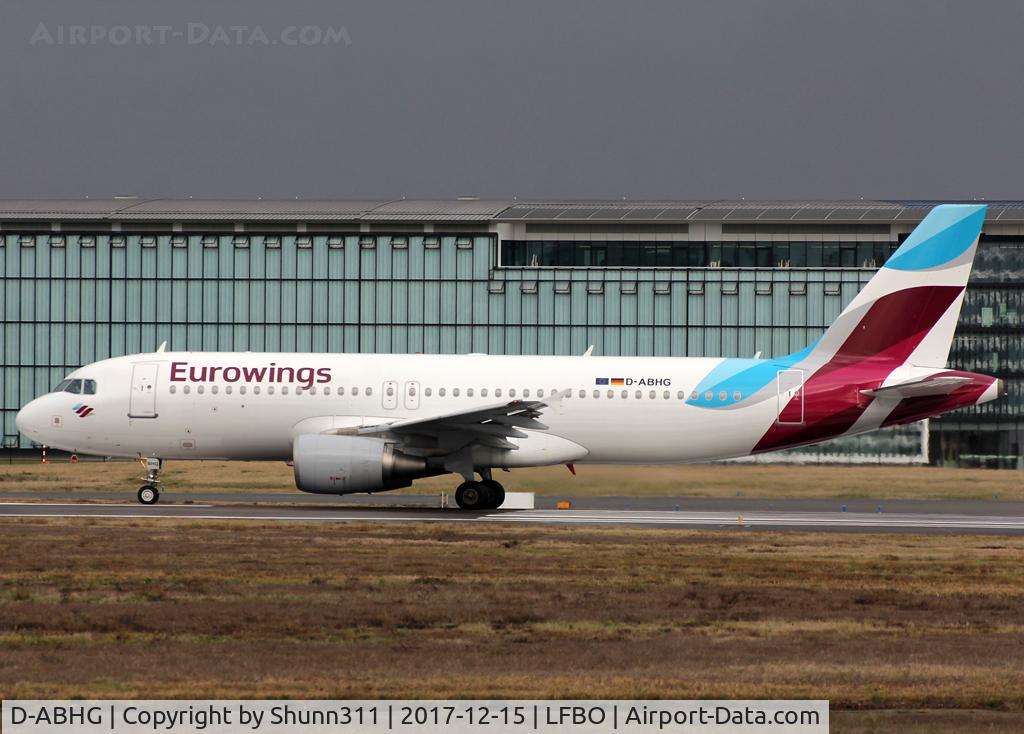 D-ABHG, 2006 Airbus A320-214 C/N 2867, Ready for take off from rwy 32R