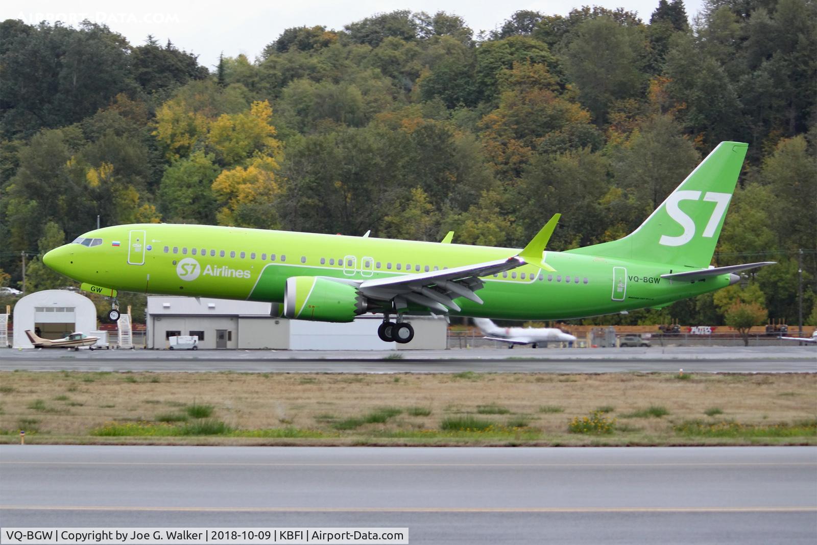 VQ-BGW, 2018 Boeing 737-8 MAX C/N 43302, First 737MAX8 for S7/Sibir/Globus.
