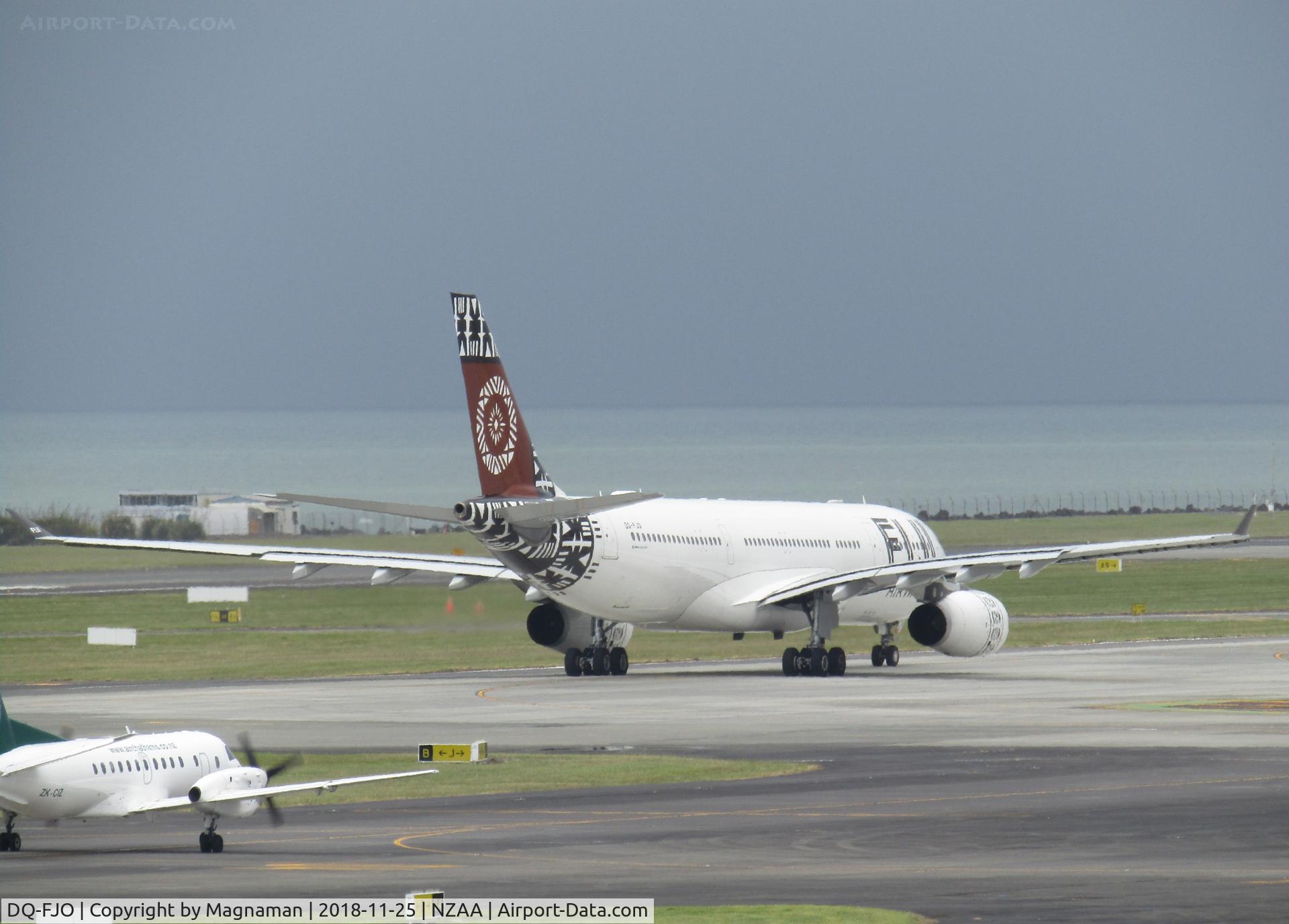 DQ-FJO, 2006 Airbus A330-243 C/N 751, Taxying out