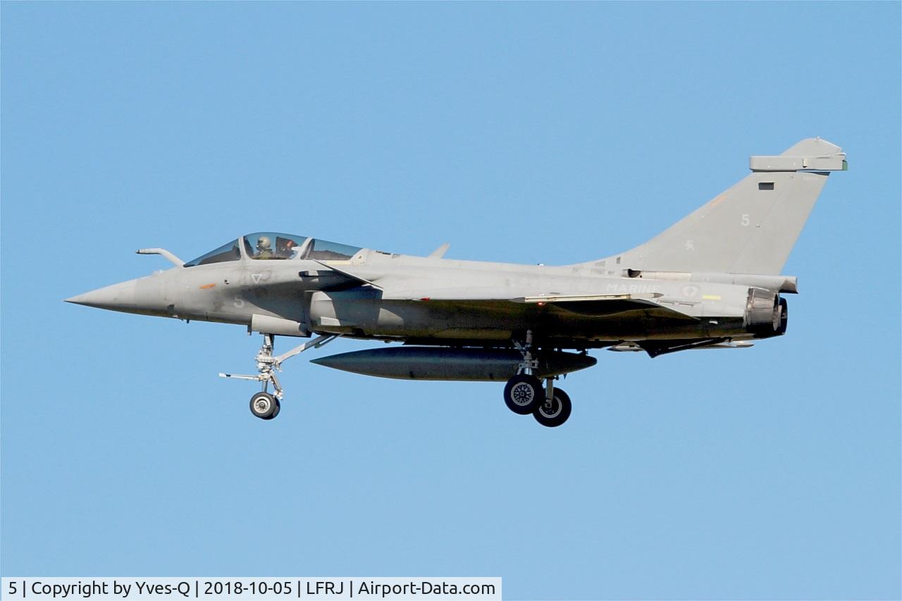 5, Dassault Rafale M C/N 5, Dassault Rafale M,  Short approach rwy 26, Landivisiau naval air base (LFRJ)