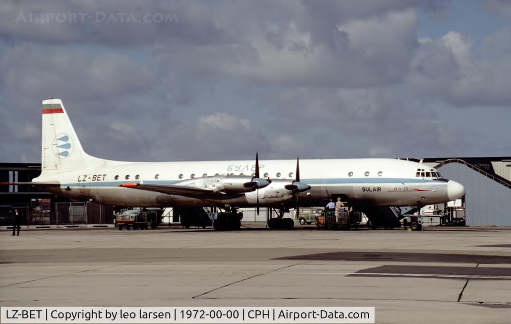 LZ-BET, 1966 Ilyushin IL-18D C/N 186008904, Copenhagen 1972