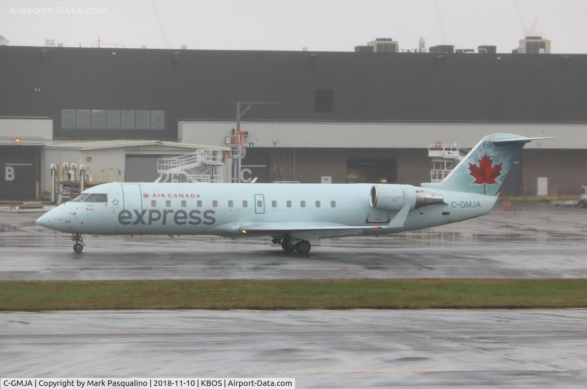 C-GMJA, 2004 Bombardier CRJ-200ER (CL-600-2B19) C/N 8003, CL-600-2B19