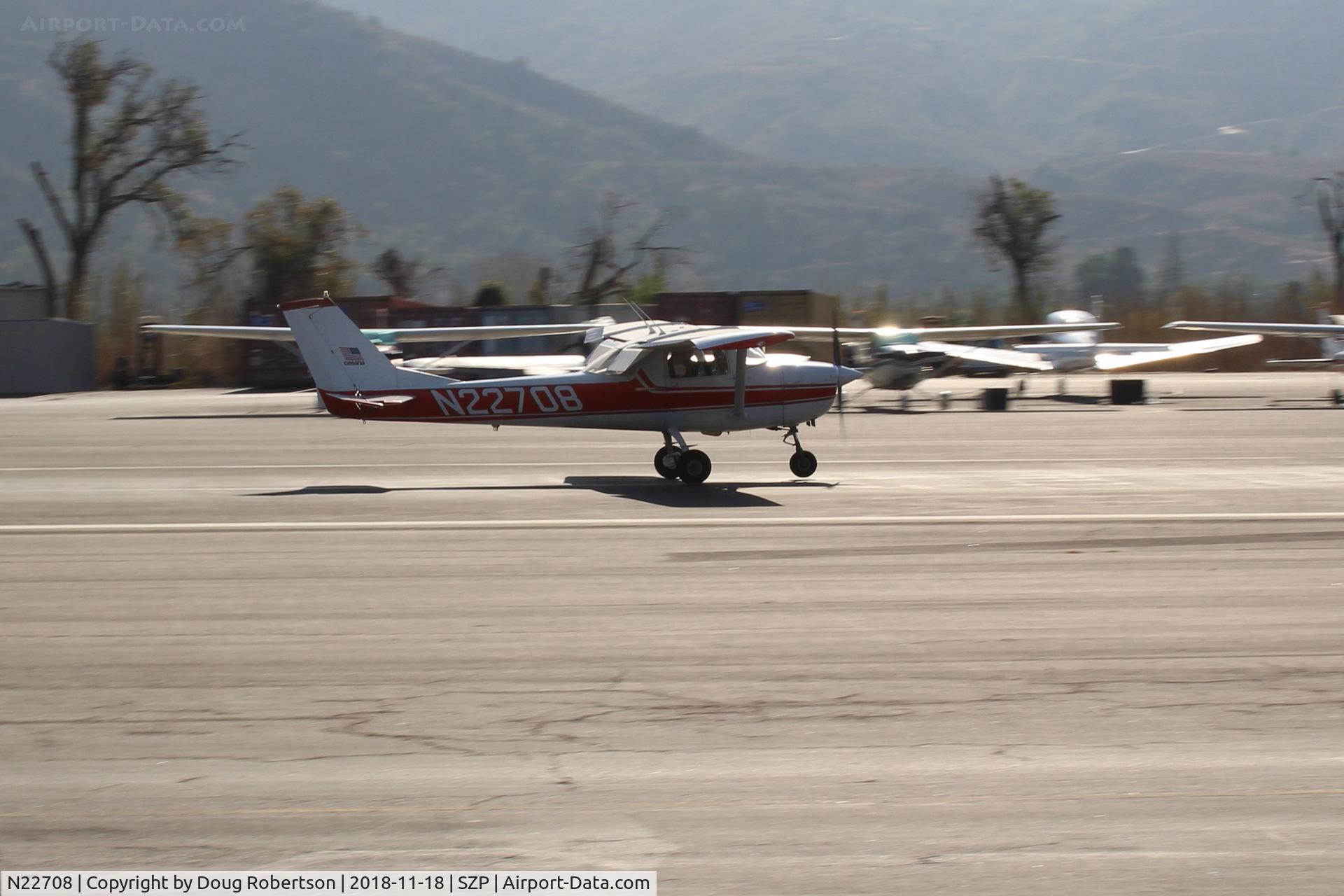 N22708, 1968 Cessna 150H C/N 15068462, 1968 Cessna 150H, Continental O-200 100 Hp, landing roll Rwy 22