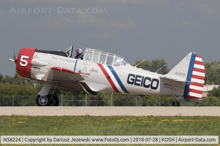 N58224, 1941 North American AT-6B Texan C/N 2553, North American AT-6 Texan  C/N 2553 - Geico Skytypers, N58224