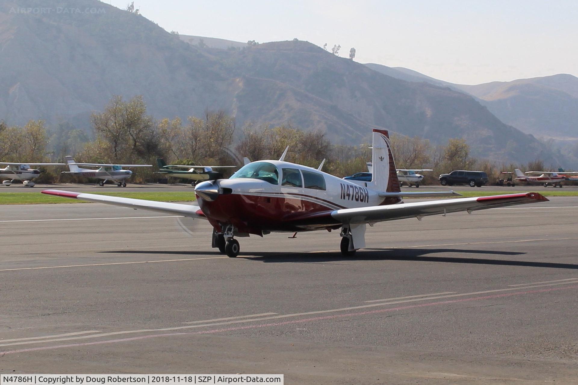 N4786H, 1979 Mooney M20J 201 C/N 24-0876, 1979 Mooney M20J 201, Lycoming IO-360 A&C 200 Hp, taxi