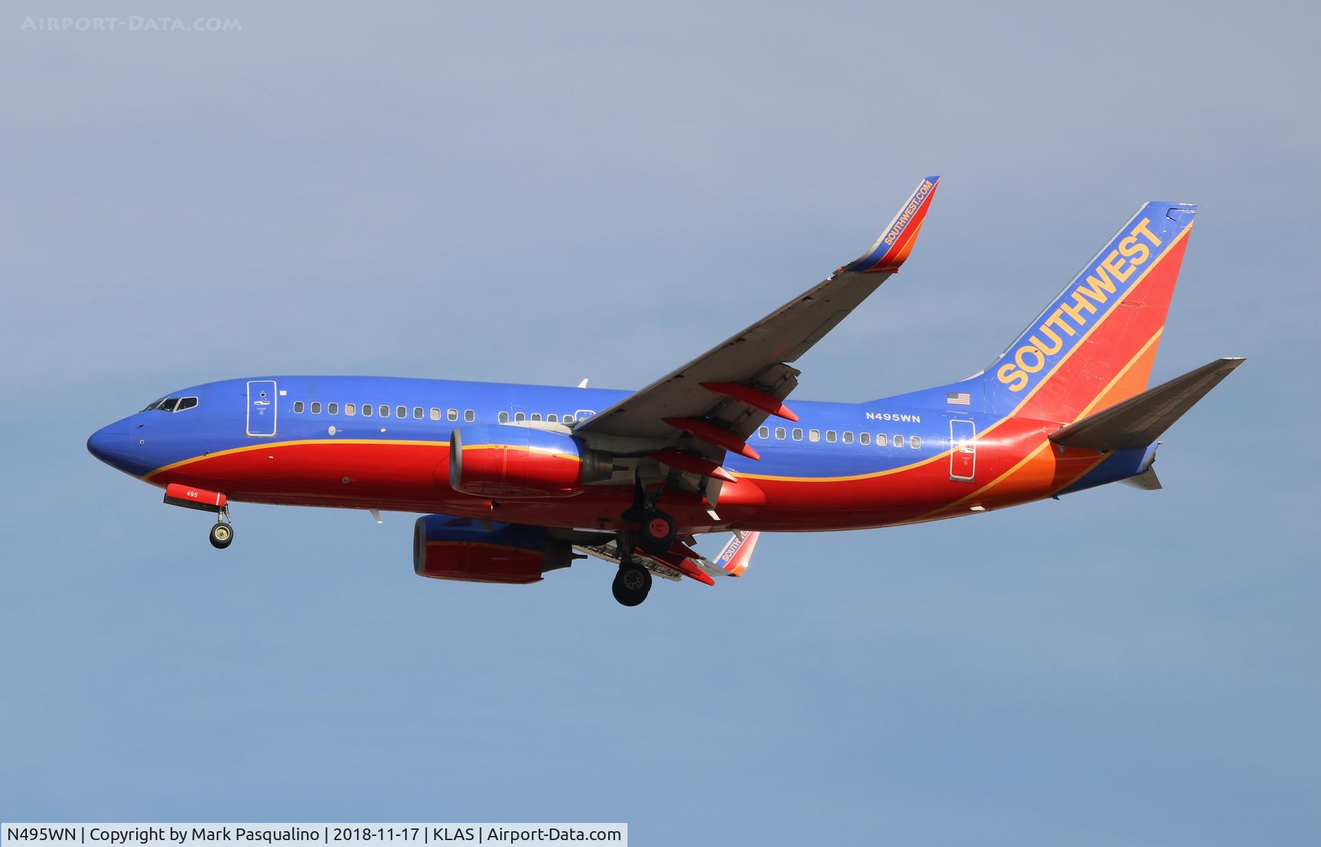 N495WN, 2004 Boeing 737-7H4 C/N 33869, Boeing 737-7H4