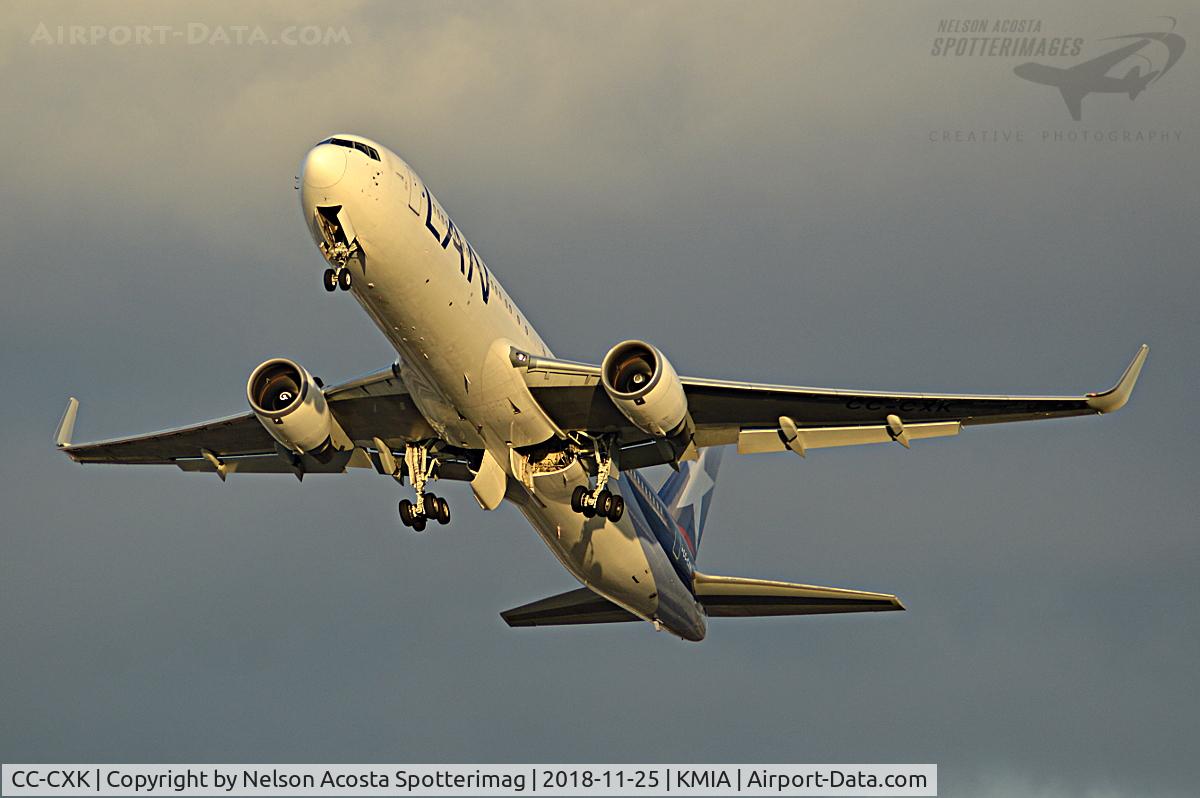 CC-CXK, 2010 Boeing 767-316/ER C/N 37802, MIA > LIM
