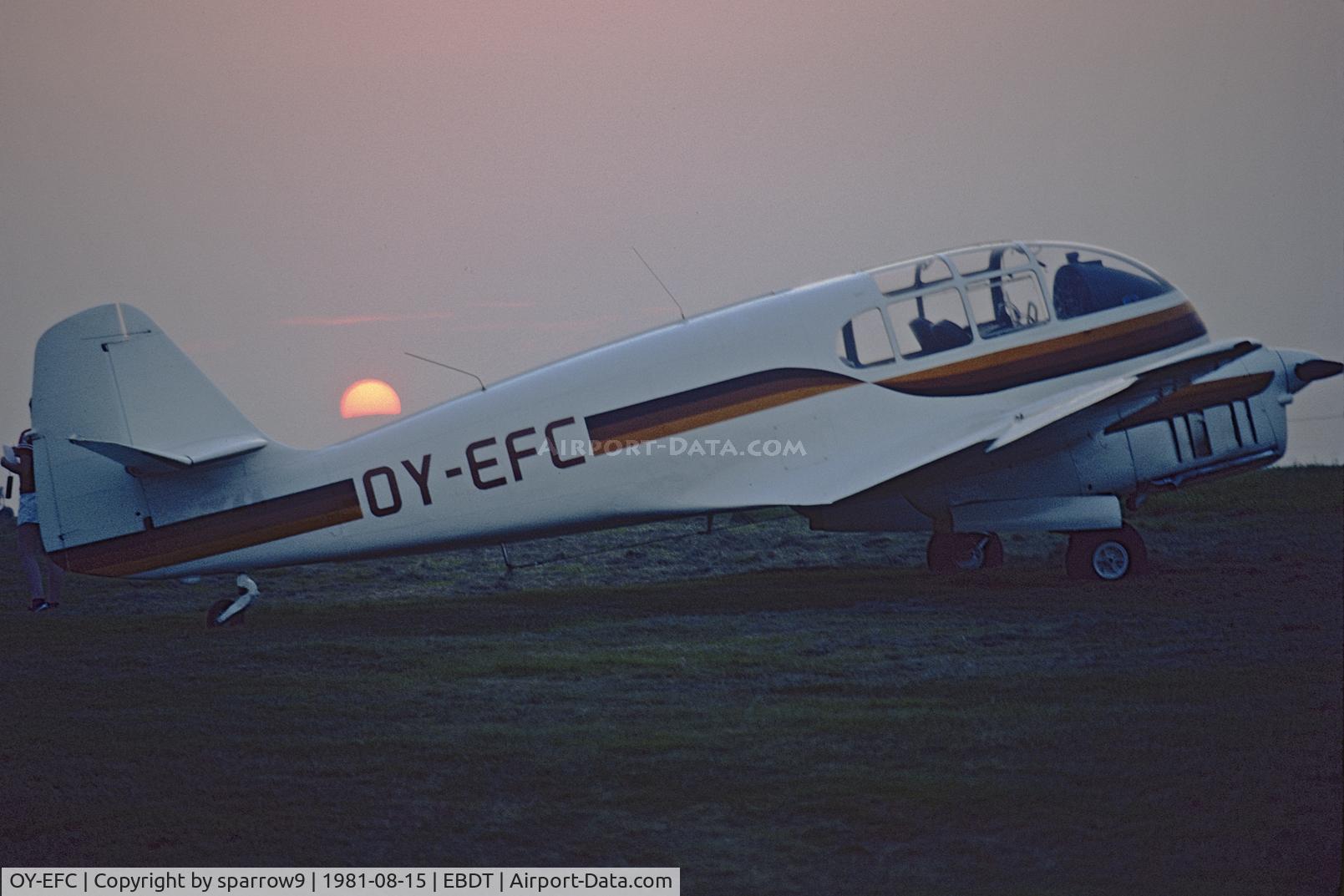 OY-EFC, 1956 Let Super Aero 45 C/N 03-007, Sunset at the Oltimer Rally Schaffen-Diest 1981.Scanned from a slide.