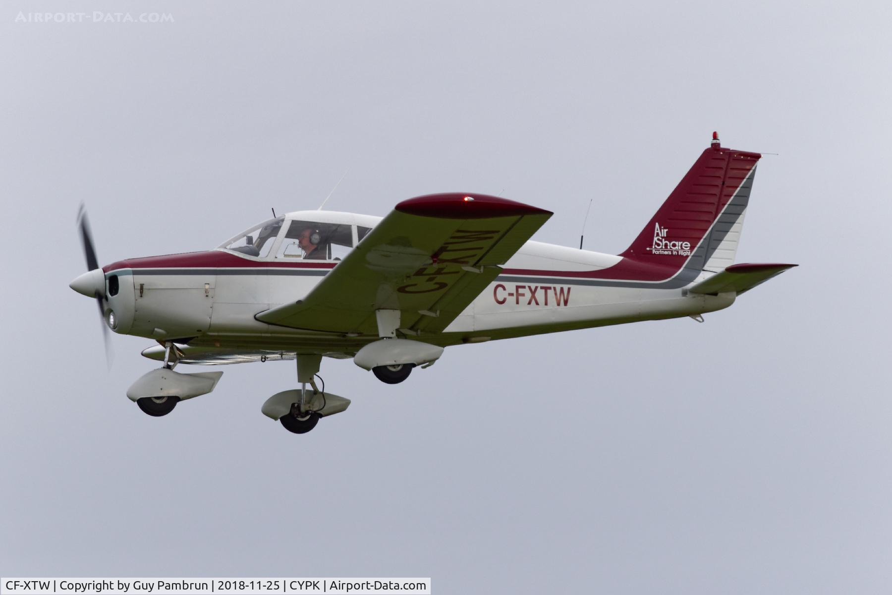 CF-XTW, 1968 Piper PA-28-140 C/N 28-25407, Landing