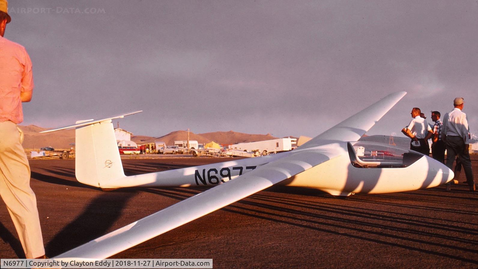 N6977, 1974 Marske James J Monarch E C/N 0001, N6977 1966.