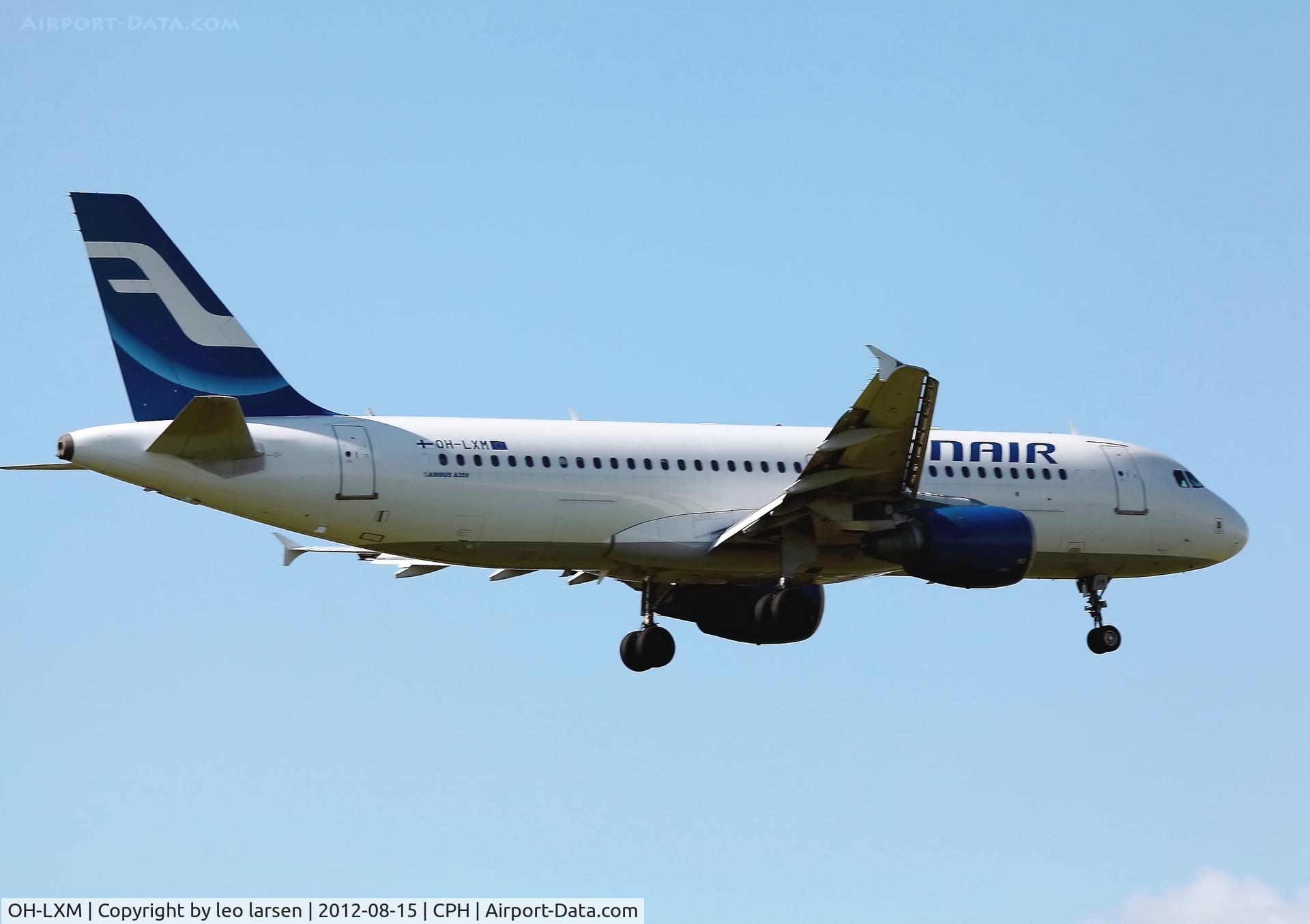 OH-LXM, 2003 Airbus A320-214 C/N 2154, Copenhagen 15.8.2012 L/D R-04L