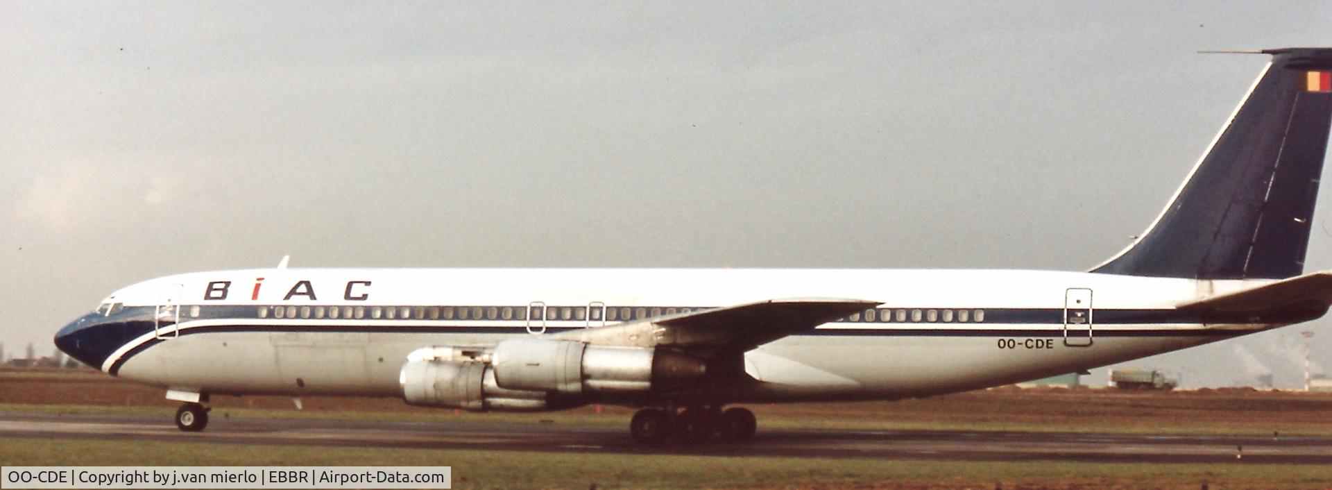 OO-CDE, 1967 Boeing 707-365C C/N 19590, Taxiing Brussels towards BRUCARGO 90s