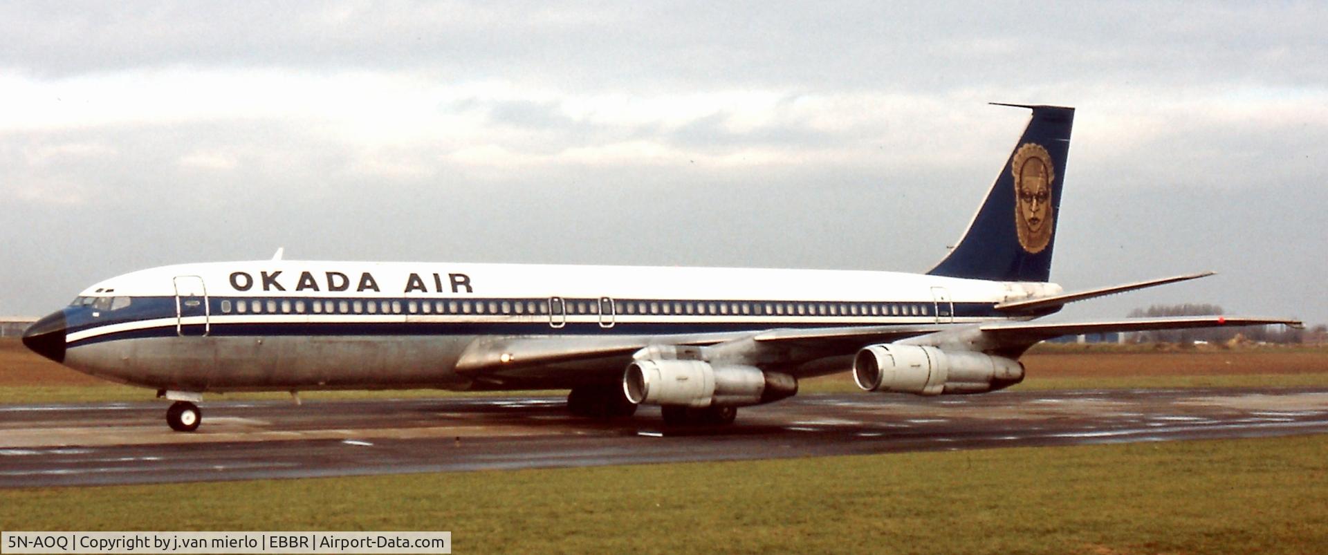 5N-AOQ, 1967 Boeing 707-355C C/N 19664, Taxiing Brussels towards BRUCARGO