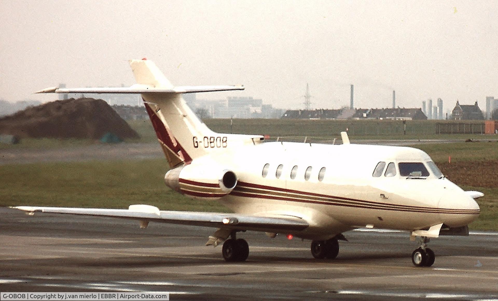 G-OBOB, 1965 Hawker Siddeley HS.125 Series 3B C/N 25069, Taxiing Brussels towards G.A.T