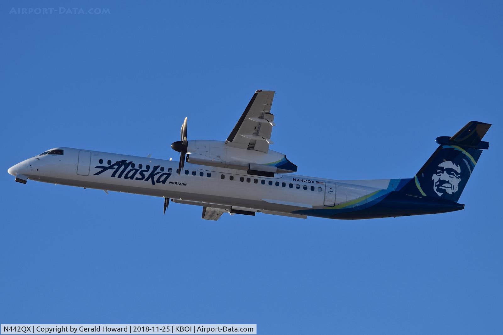 N442QX, 2010 Bombardier DHC-8-402 Dash 8 C/N 4352, Climb out from RWY 10L sporting a new paint job.